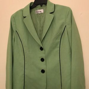 NWT Green Le Suit jacket with 3 buttons 14